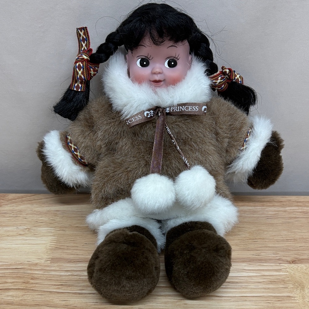 11” Vintage Plush Eskimo Doll